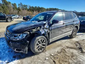 Volkswagen Tiguan SE 2.0L 4 2020