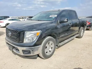 Nissan Titan PLATINUM RESERVE 5.6L 8 2019