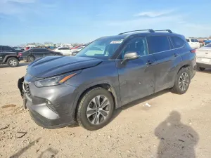 Toyota Highlander L 2.4L 4 2023