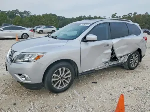Nissan Pathfinder S 3.5L 6 2015
