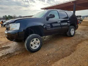 Chevrolet Tahoe C1500 LT 5.3L 8 2013
