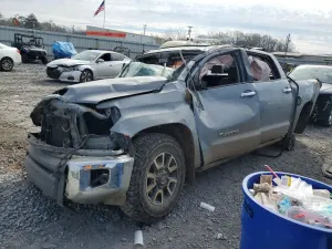 Toyota Tundra CREWMAX LIMITED 5.7L 8 2019