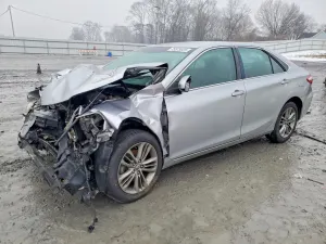 Toyota Camry LE 2.5L 4 2015