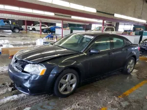 Dodge Avenger LUX 2.4L 4 2011