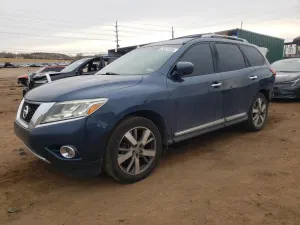 Nissan Pathfinder S 3.5L 6 2014