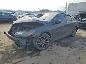 Toyota Camry LE 2.5L 4 2016