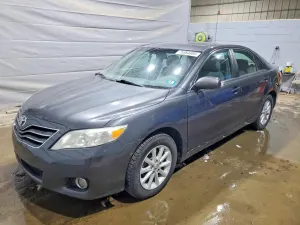 Toyota Camry BASE 2.5L 4 2010