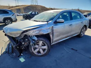 Volkswagen Passat SE 1.8L 4 2015