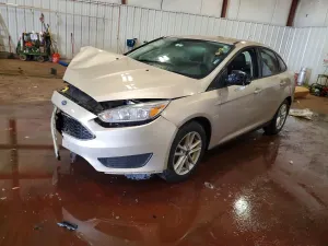 Ford Focus SE 2.0L 4 2017