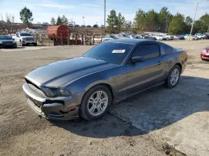 Ford Mustang 3.7L 6 2014