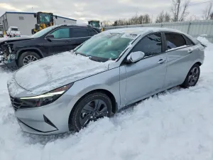 Hyundai Elantra SEL 2.0L 4 2022