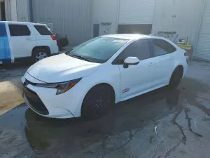 Toyota Corolla LE 2.0L 4 2024