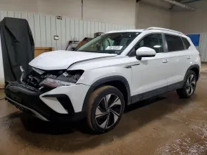 Volkswagen Taos SE 1.5L 4 2024