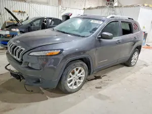 Jeep Cherokee LATITUDE 2.4L 4 2016