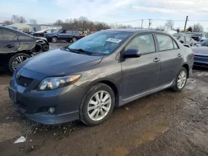 Toyota Corolla BASE 1.8L 4 2010