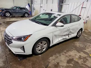 Hyundai Elantra SEL 2.0L 4 2019