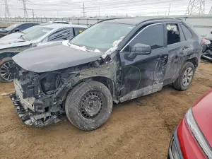 Toyota Rav4 LE 2.5L 4 2021