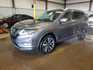 Nissan Rogue SV 2.5L 4 2017