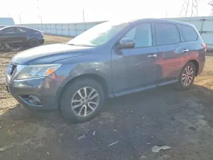 Nissan Pathfinder S 3.5L 6 2013