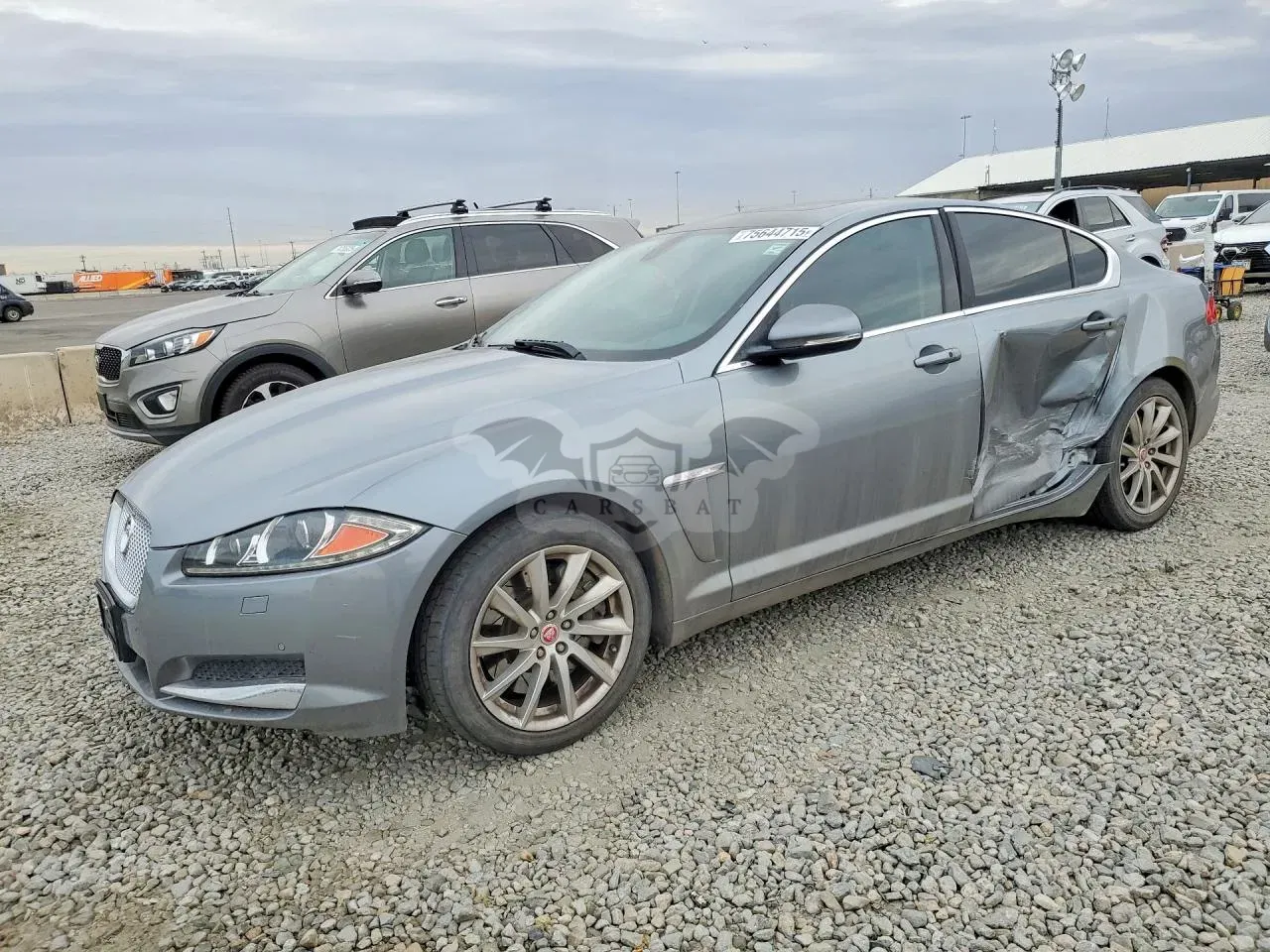 Jaguar XF 2.0T PREMIUM 2.0L 4 2015