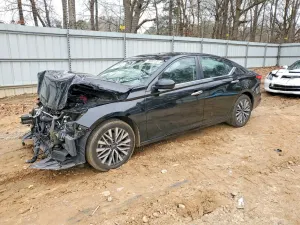 Nissan Altima SV 2.5L 4 2023