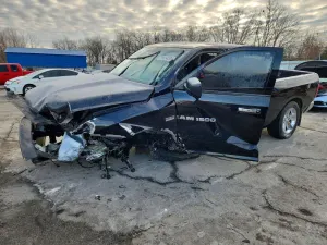 Dodge RAM SLT 5.7L 8 2012
