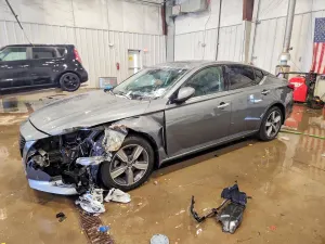 Nissan Altima SL 2.5L 4 2019