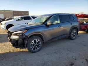 Nissan Rogue SV 2.5L 4 2021