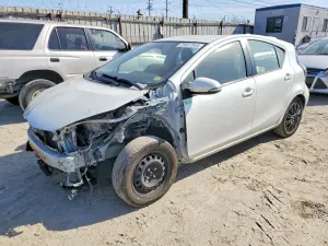 Toyota Prius 1.5L 4 2015