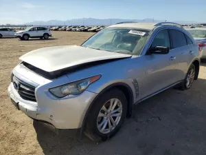 Infiniti FX 3.7L 6 2013