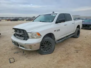 RAM 1500 SLT 5.7L 8 2017