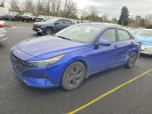 Hyundai Elantra SEL 2.0L 4 2023