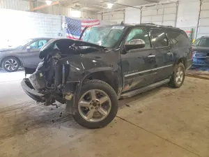 Chevrolet Suburban K1500 LTZ 5.3L 8 2013