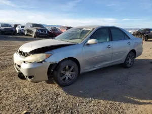 Toyota Camry LE 2.4L 4 2005