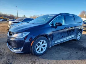 Chrysler Pacifica TOURING L 3.6L 6 2017
