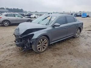 Volkswagen Passat SEL PREMIUM 1.8L 4 2017