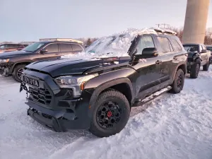 Toyota Sequoia SR5 3.4L 6 2026