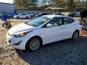Hyundai Elantra SE 1.8L 4 2016