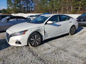 Nissan Altima SL 2.5L 4 2022