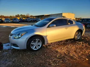 Nissan Altima S 2.5L 4 2012