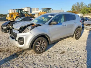 Kia Sportage EX 2.4L 4 2017