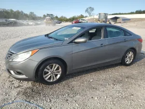 Hyundai Sonata GLS 2.4L 4 2013