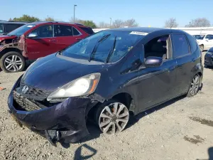Honda Fit SPORT 1.5L 4 2013