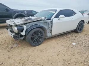 Dodge Challenger SXT 3.6L 6 2013