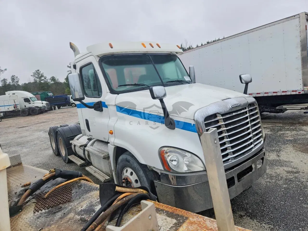 Freightliner Cascadia 14.8L 6 2011