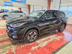 Toyota Highlander XLE 3.5L 6 2021