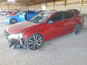 Nissan Altima SR 2.5L 4 2021