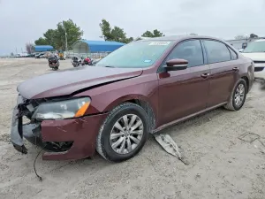 Volkswagen Passat S 2.5L 5 2013