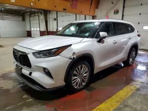Toyota Highlander 2.4L 4 2023