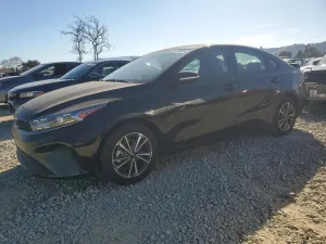 Kia Cerato / Forte / K3 LX 2 L 4 2023